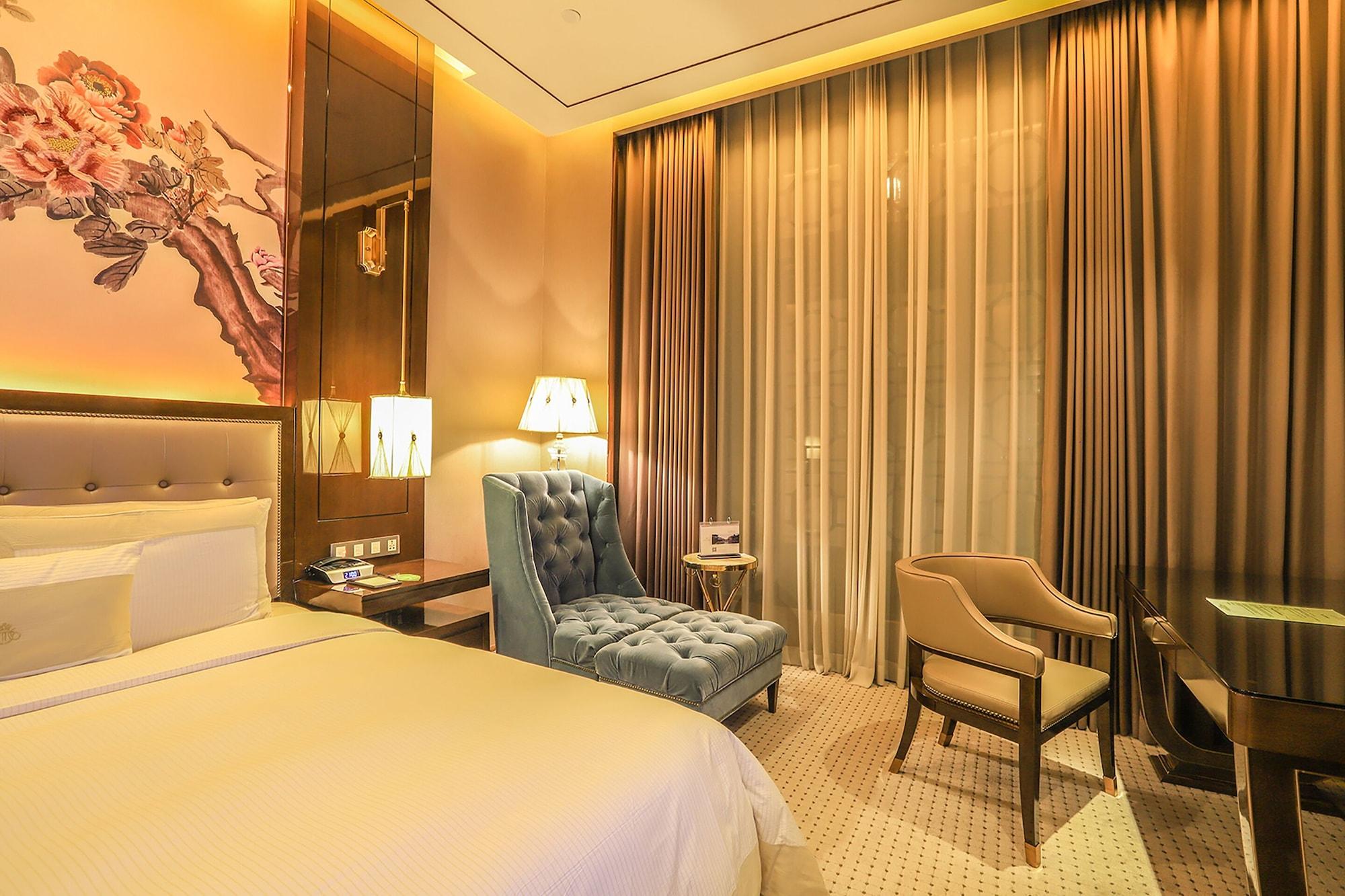 Royal Garden Hotel Shanghai-Free Shuttle To And From Disney & Pvg & Close Metro Line2 Easy To Sha New Expo Exteriér fotografie