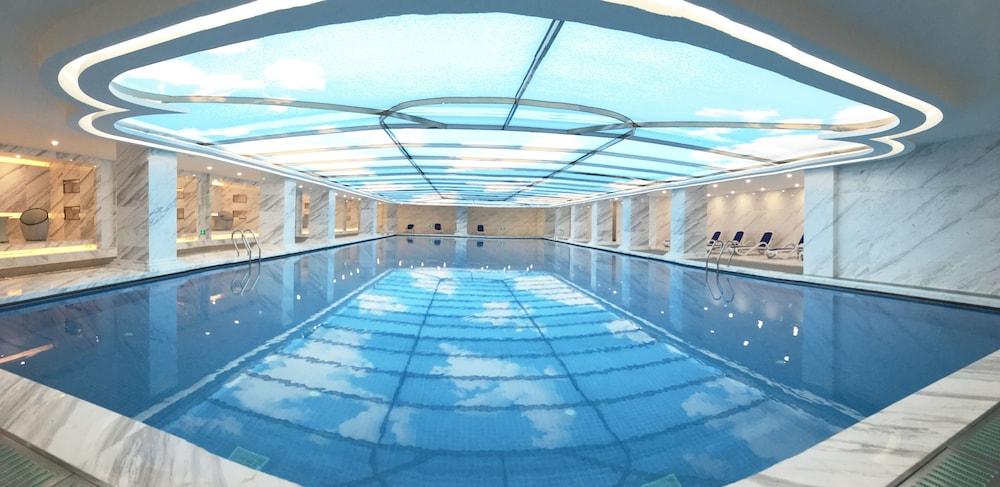 Royal Garden Hotel Shanghai-Free Shuttle To And From Disney & Pvg & Close Metro Line2 Easy To Sha New Expo Exteriér fotografie