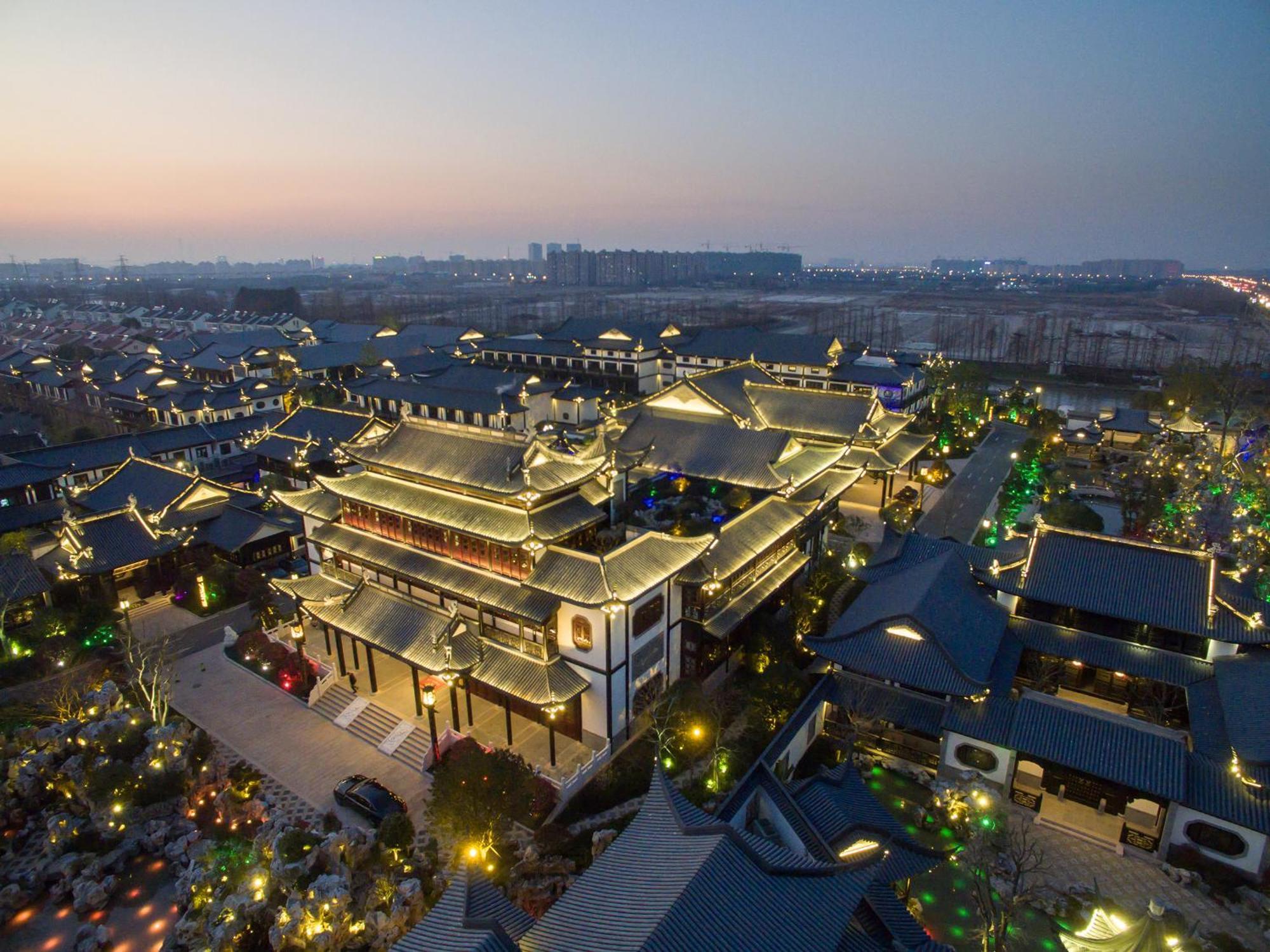 Royal Garden Hotel Shanghai-Free Shuttle To And From Disney & Pvg & Close Metro Line2 Easy To Sha New Expo Exteriér fotografie