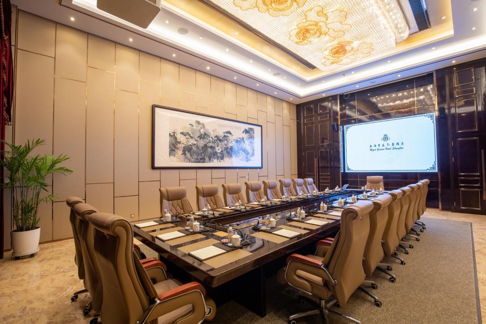 Royal Garden Hotel Shanghai-Free Shuttle To And From Disney & Pvg & Close Metro Line2 Easy To Sha New Expo Exteriér fotografie