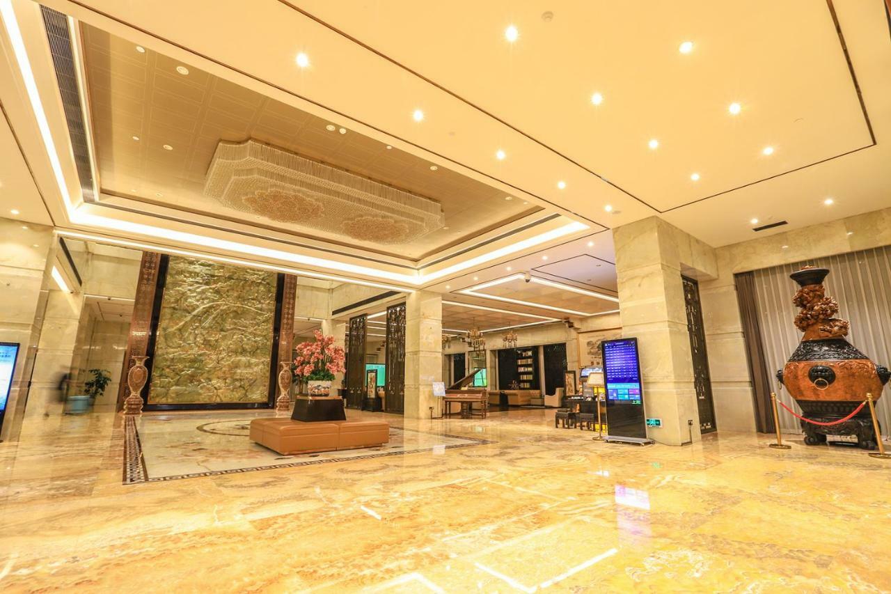 Royal Garden Hotel Shanghai-Free Shuttle To And From Disney & Pvg & Close Metro Line2 Easy To Sha New Expo Exteriér fotografie