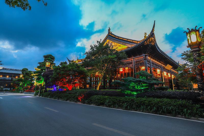 Royal Garden Hotel Shanghai-Free Shuttle To And From Disney & Pvg & Close Metro Line2 Easy To Sha New Expo Exteriér fotografie